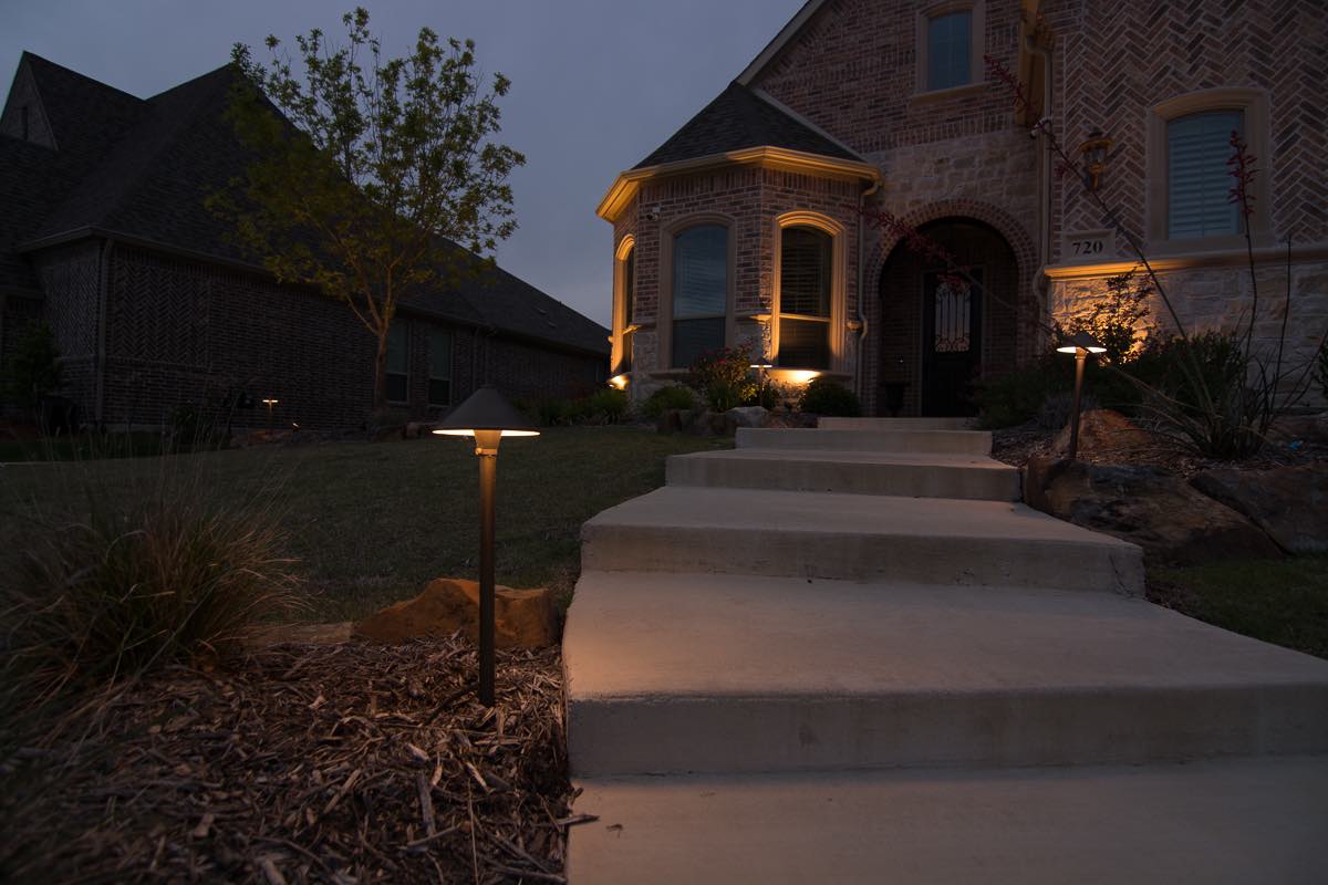 landscape-lighting-photo